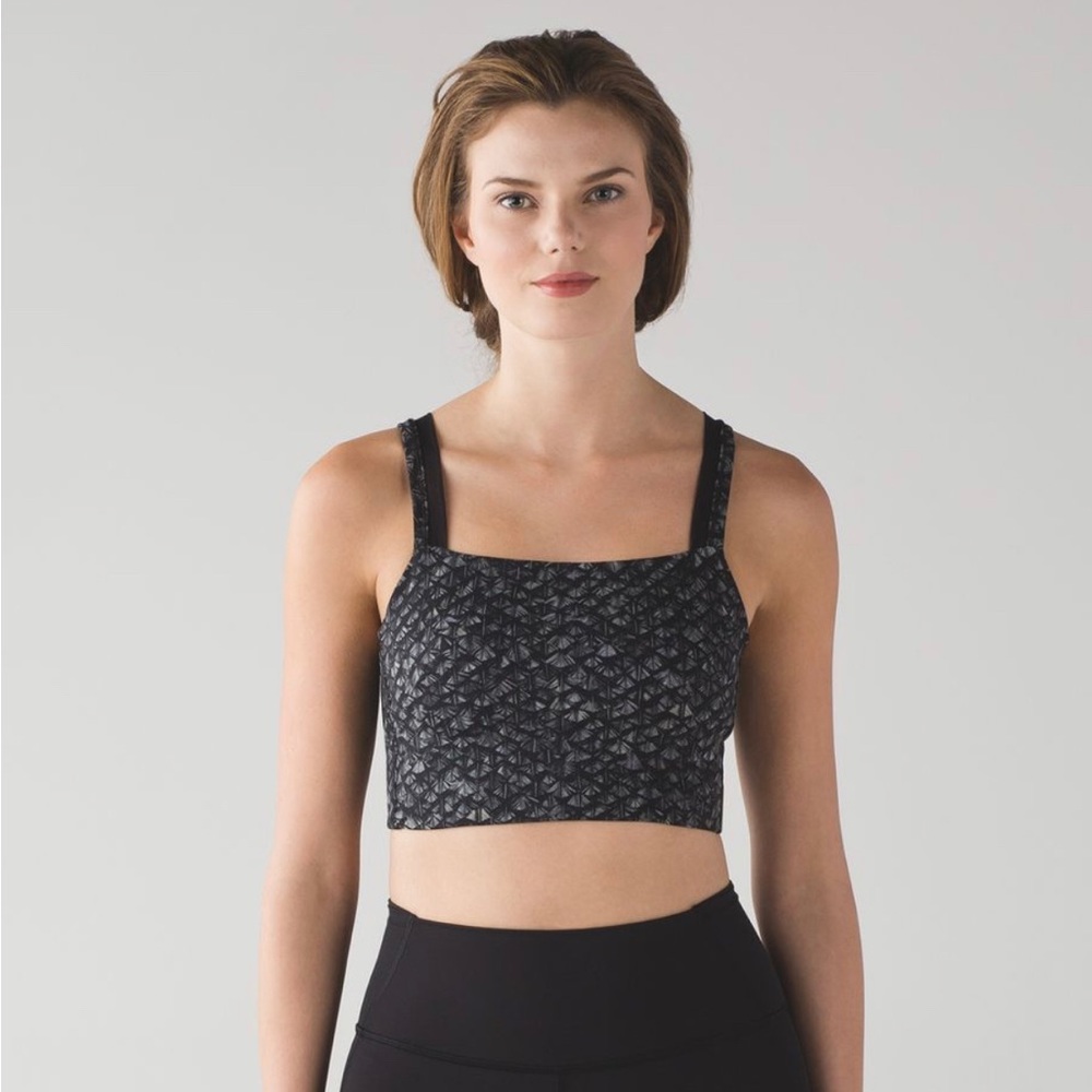LULULEMON Featherlight Sports Bra, Size 4